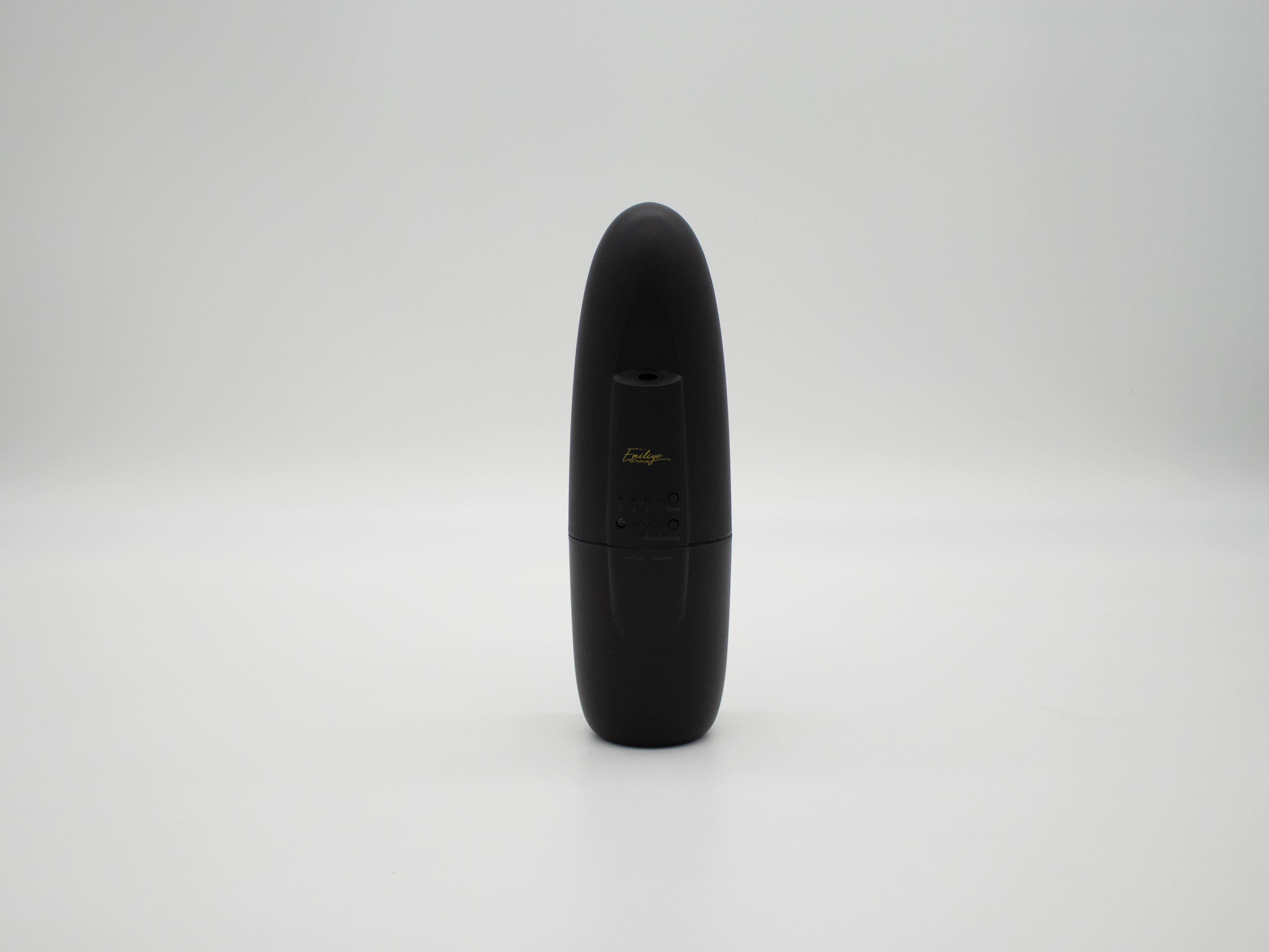 Plug-in Smart Button Diffuser Black